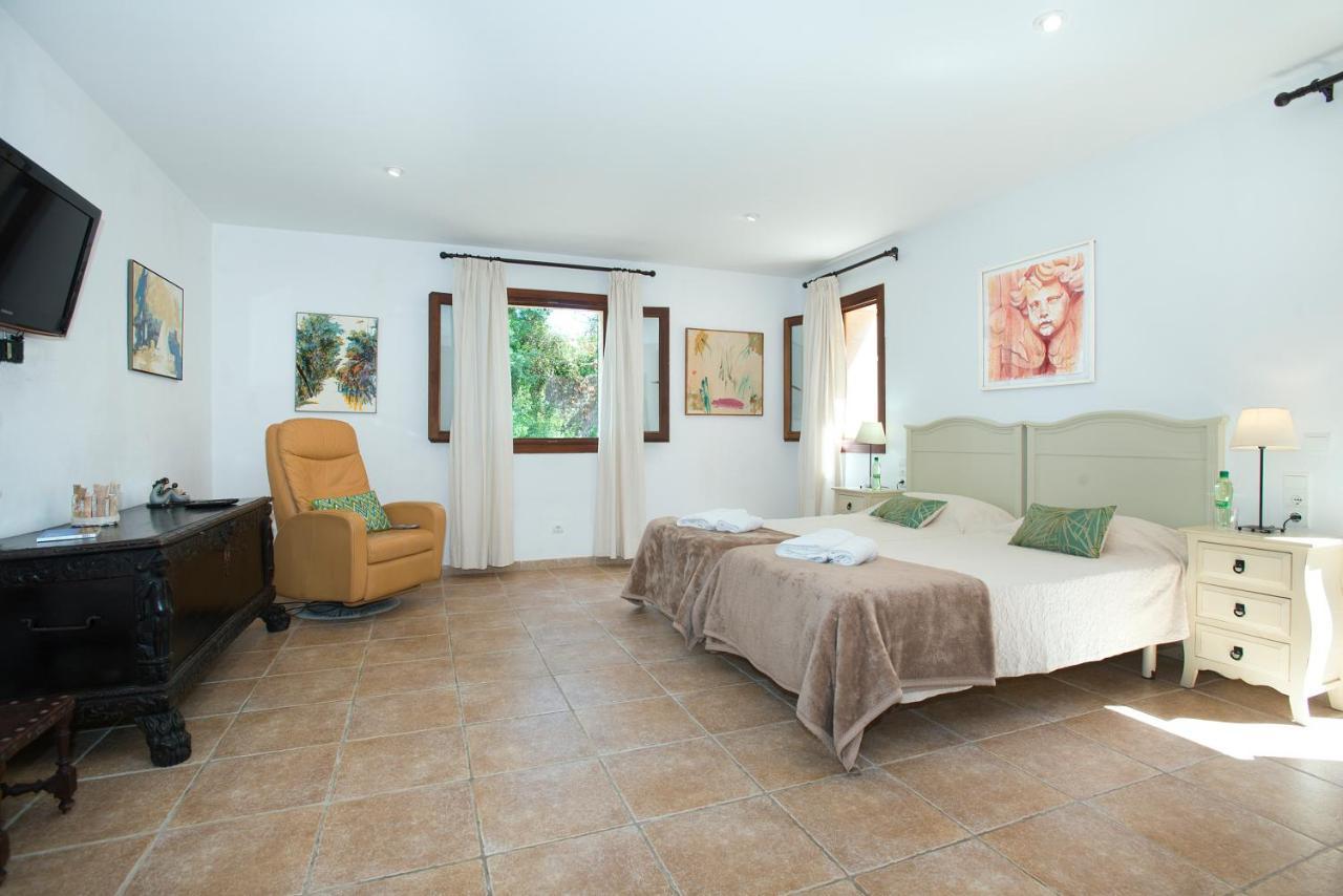 Owl Booking Villa Siquier - Luxury Retreat With Mountain Views Pollenca Bagian luar foto