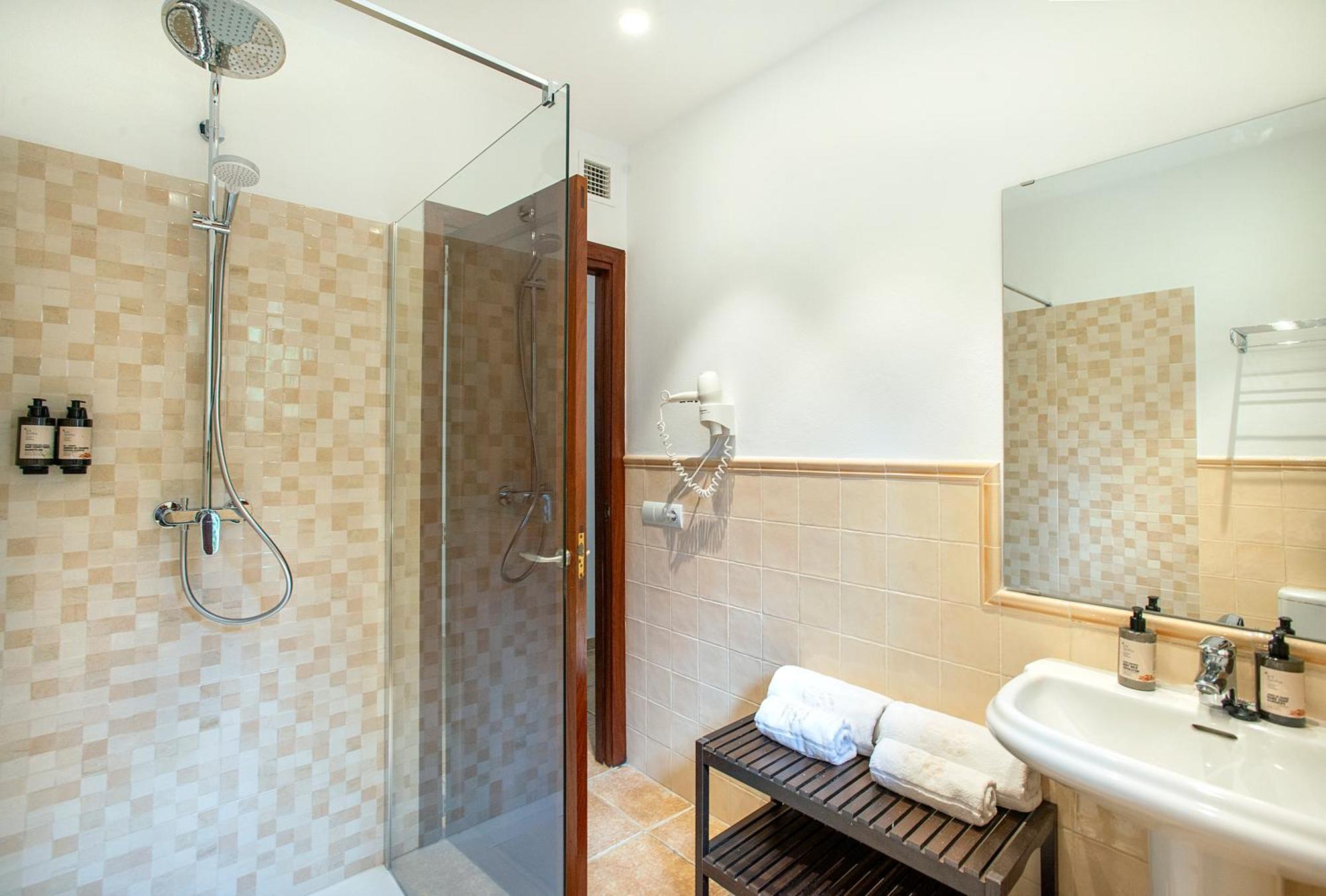 Owl Booking Villa Siquier - Luxury Retreat With Mountain Views Pollenca Bagian luar foto